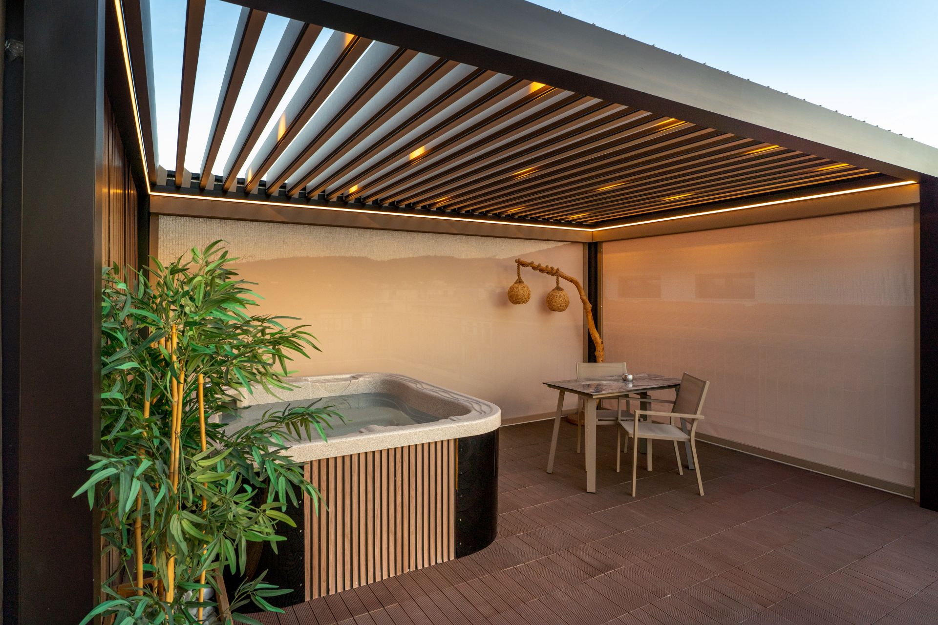 Σκίαση & Προστασία<br>με <span>Στυλ</span>